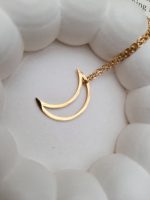 گردنبند ماه طلایی