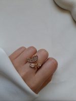 انگشتر پروانه و برگ